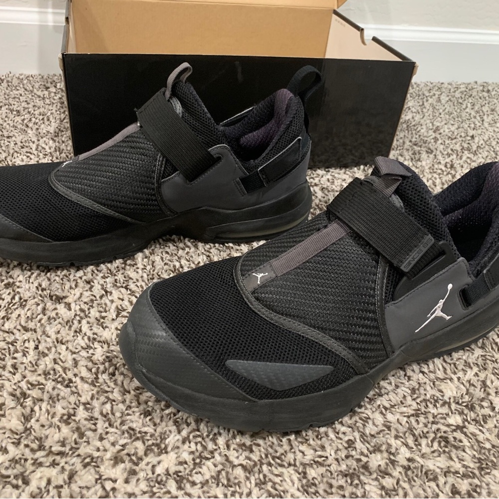 Jordan Trunner LX 11 size 13 men’s shoes